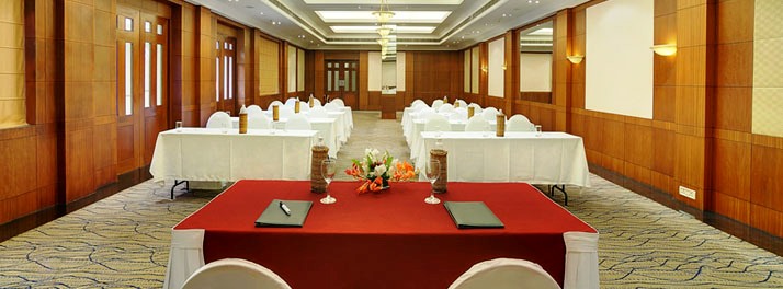 890/Ramada Plaza JHV - Varanasi 07.jpg